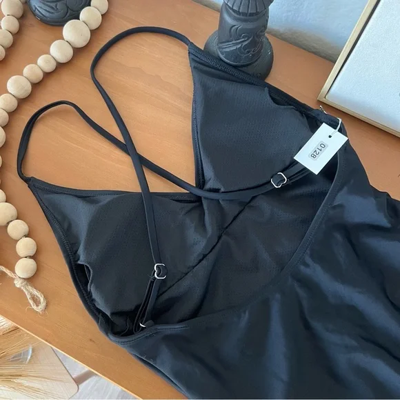 CRISSCROSS BACK BLACK ONE PIECE SWIMSUIT - Picture 5 of 5